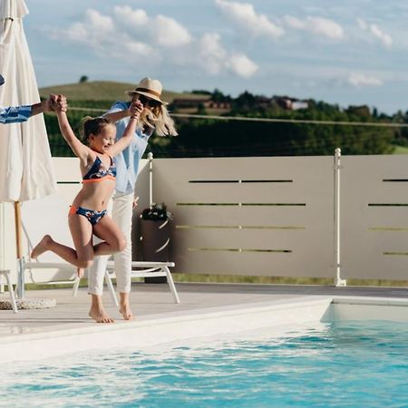 Agriturismo Ridaroca San Damiano dʼAsti Eksteriør billede