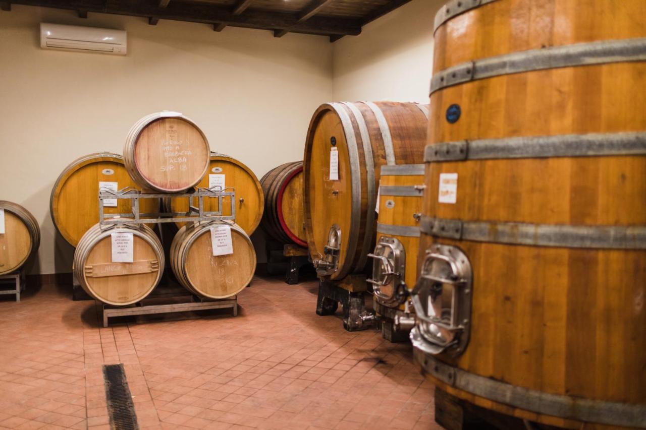 Agriturismo Ridaroca San Damiano dʼAsti Eksteriør billede