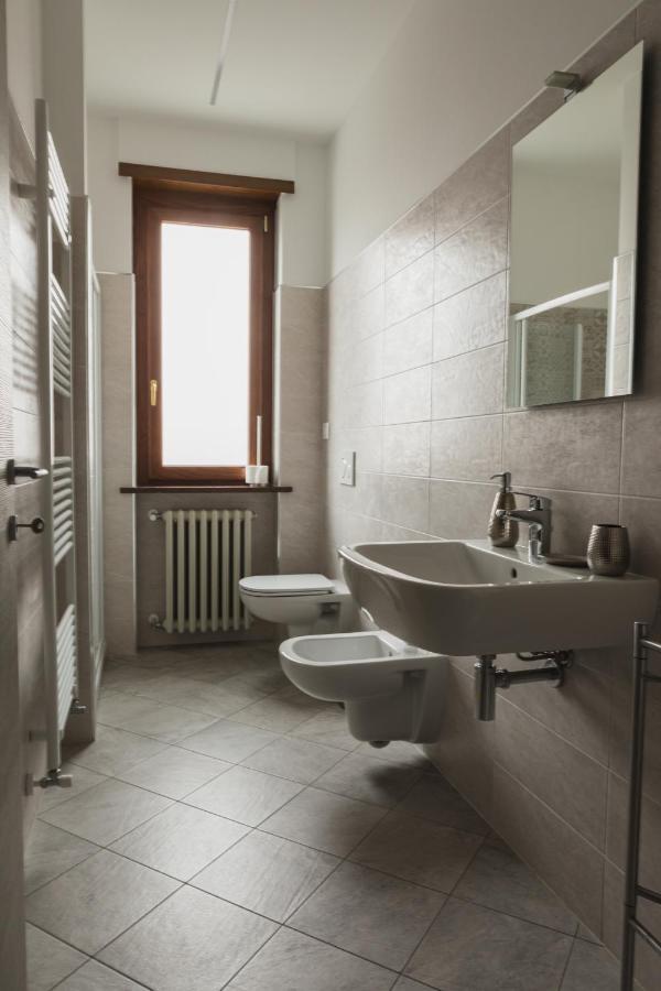 Agriturismo Ridaroca San Damiano dʼAsti Eksteriør billede